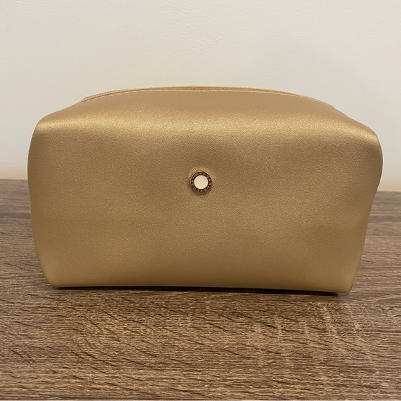 NWOT Bulgari zippered makeup bag - Picture 1 of 7